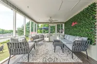Bell House - Contemporary Comfort Near Wards Road with a Luxurious Hot Tub. - 4-Star