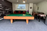 The Red Magnolia, Refreshing, Cozy, Game Room, Historic Roswell! - Wi-Fi