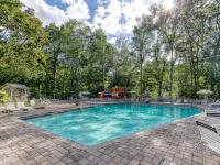 Gatlinburg Luxury Great Mountain, Views Hot Tub, Pool Table Air Hockey, Fire Pit - Private Pools