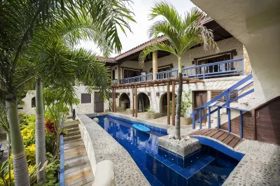 Villa Beachcliff,  "The Perfect Island Sanctuary" โรงแรมใน