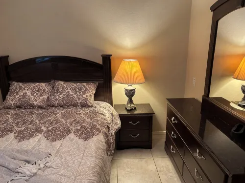 Charming 2-bedroom house in tranquil Gilbert with AC, WiFi Ex Access to the 202 -  Privatzimmer