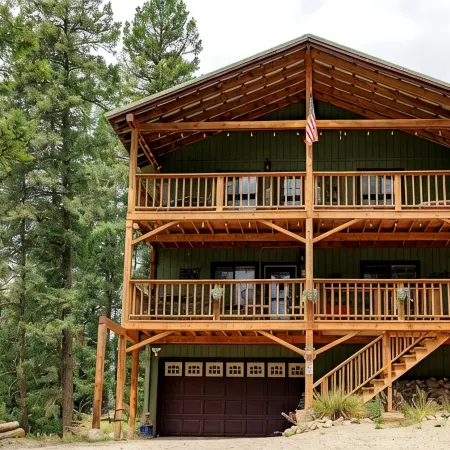 5Br Chalet: Panoramic Views & Game Room