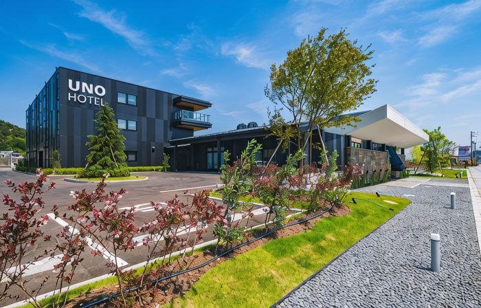 UNO HOTEL