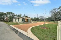 Upscale Home with Pool and FirePit - Close to Mercer St! - 5-Star