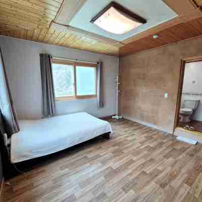 Pyeongchang Bongpyeong Starlight Pension (Phoenix Pyeongchang 4km 5 Minutes Away) Rooms