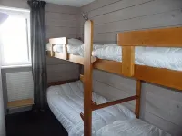 COURCHEVEL 1650, stand. apartment sleeps 8, 100 m gondola, covered parking. - balcony