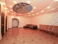 De Luxe Hotel Hotels in Ishim