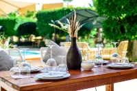 Suites Hôtel les Charmilles & Spa - breakfast