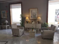 هوتل دونا بلانكا - موقف سيارات