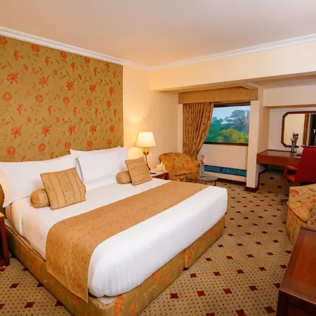 Avari Lahore Hotel