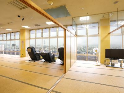 Niko Niko Capsule Hotel