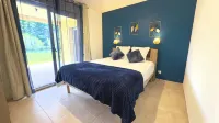 La Pause Limousine | Garden & Terrace | Near Limoges | Wifi | Children's games - บังกะโล