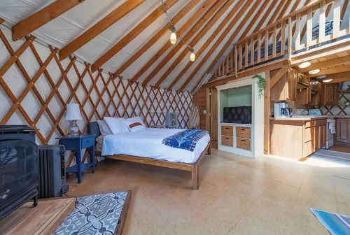 High Desert Yurt - Apartments