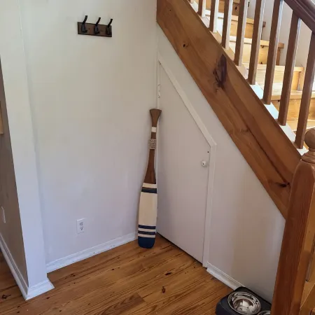 Cambria Cute Cottage with Private Deck