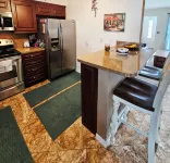 Family friendly 3bed, 2bath house with WiFi, AC, Pool. 6mi-beach, 13mi-airport - Pool
