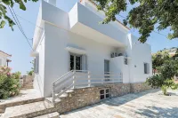 Still Horizon House-Located at the top of Loutraki port-Sunset & Sea view - 4 estrellas