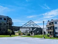 Experience Mountain Bliss: Cozy Condo w Resort Amenities in Beech Mountain, NC! ビーチ・マウンテンのホテル