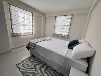 Seavetri Two - Modern apartment near serene beach and town centre Hotels in 