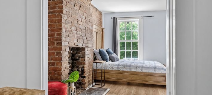 Historic 2 bedroom central down town location near waterfront - #3 Hotels in Halifax