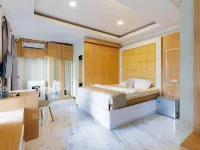 Tree Homestay Mitra RedDoorz Hotels in Sukun