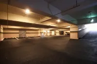 Carpe Hotel - parking