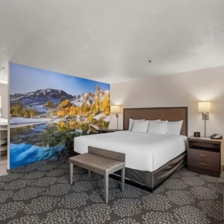 Clarion Pointe Wenatchee