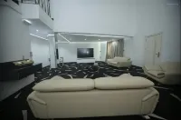 Mega Hilton - Bintang 3