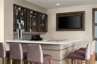 Residence Inn Milwaukee West - bar