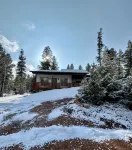Cabin Retreat with Hot Tub, Telescope, Games & Fire Pit -Near Duck Creek Village