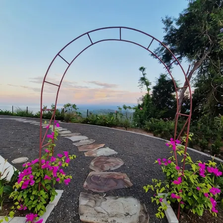 Luxury Villa w/ Ocean, Mountain Views, King Suites & Hot Tub - Sleeps 10