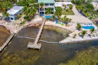 Wide Horizon oceanfront.  4 bedroom, 4 ½ bath,  kayaks, pool + observation deck. - ジム