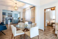 La Mona Loiza Apartments Complex by Stay with Bear - ติดทะเล