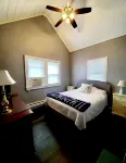 Enchanted Waterfront Cottage