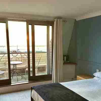 Dalmeny Hotel Rooms