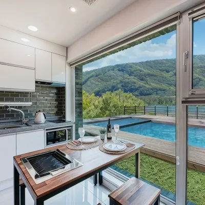 Chuncheon (Namiseom) River North Pool Villa ジェイドガーデン周辺のホテル