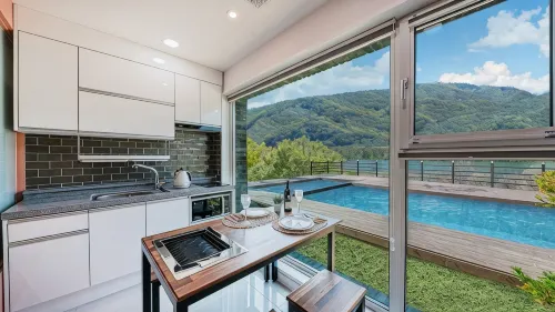 Chuncheon (Namiseom) River North Pool Villa - spa