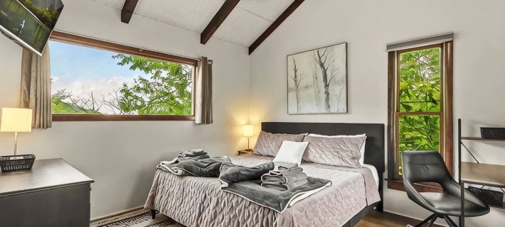 Beechside Basecamp Hotéis em Beech Mountain