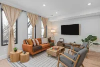 Quick Path Access-NYC Metlife Stadium Traveler’s 3Br Modern Designer Home - Balcony