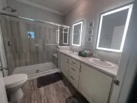 New! Oceanview Oasis whole house - Theater - Screened Porch - Sundeck - Grill
