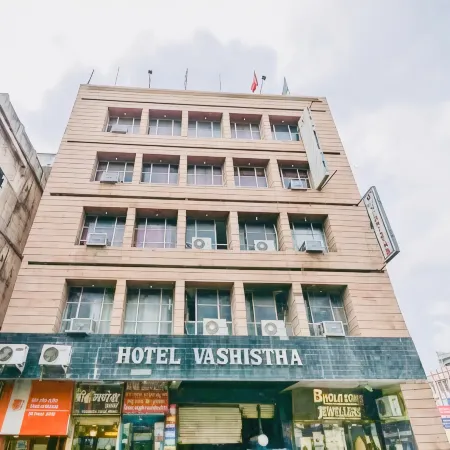 Hotel Vashistha