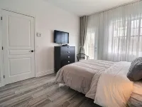 Luxurious 3 bedroom condo. 2 minutes from beautiful Mont Bromont. CITQ#248275 Hotels in Bromont