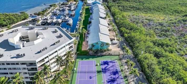 Casa Largo Hotels in Key Largo