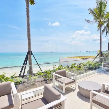Luxury condo with a beachy Bahamian twist!