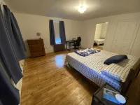 Mountain View Farmhouse, pool/hot tub, fire pit, 4 seasons porch, game room - Mountain view