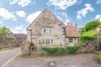 Cosy cottage on the outskirts of Bath Hotels in 