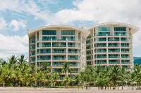 Magnificent Luxury True Beachfront Condo Unbeatable Commodities  - 3 Br / 3.5 B - 4 Sao