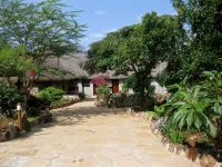 Nyati Hill Cottages - Lodges