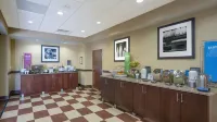 Hampton Inn Maysville, KY - 駐車場