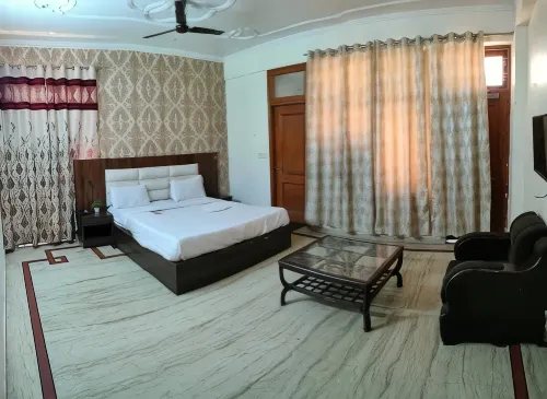 Viraj Guest House - balcone