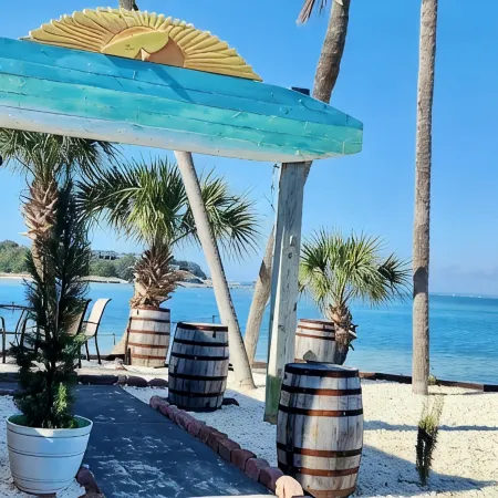 Quality Inn & Suites Gulf Breeze Bayside Near Pensacola Beach